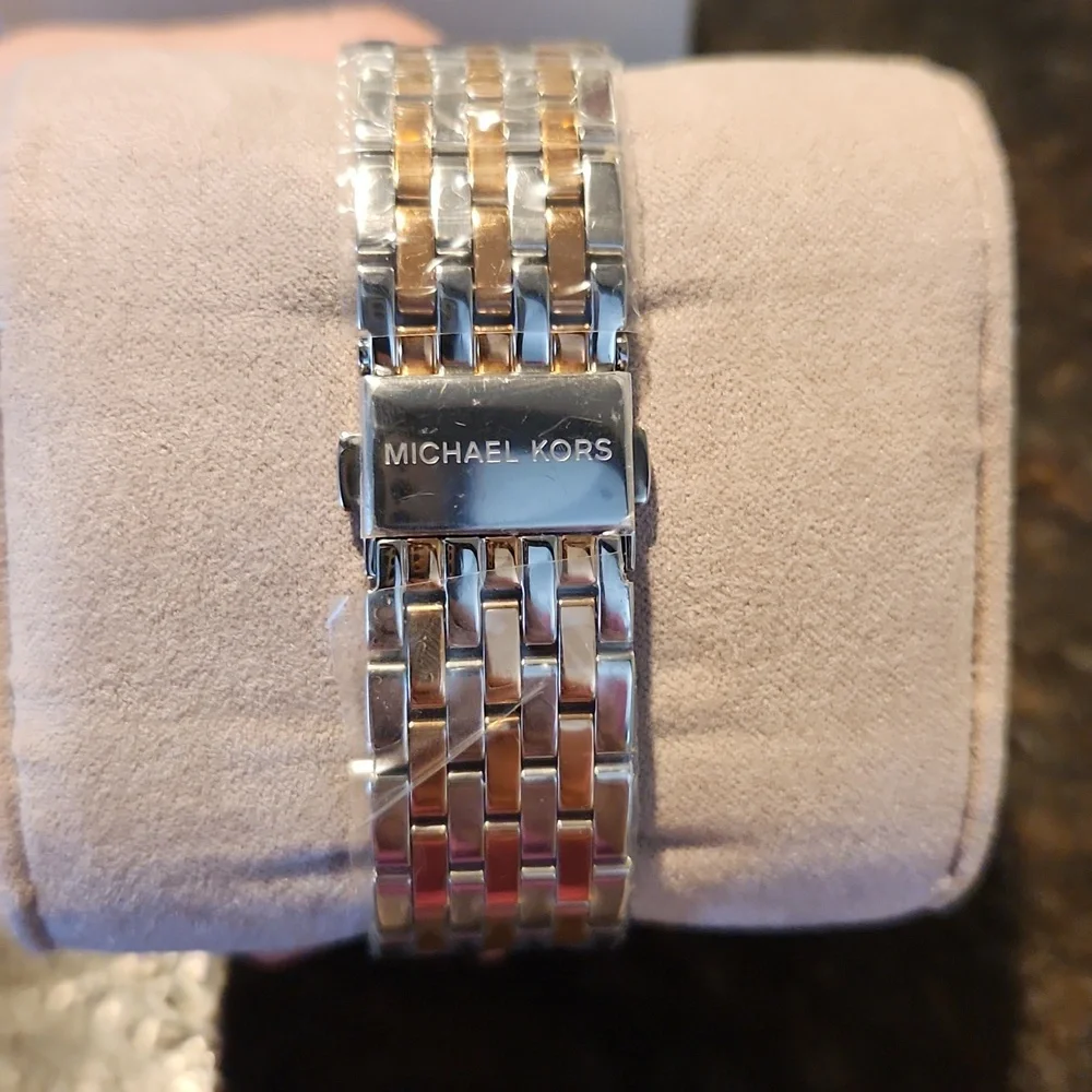 Michael Kors Watch women's - Picture 3 of 3